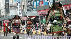 Япония: Красочное шествие в честь праздника города Ниигата (фотообзор)