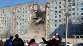 В Астрахані звалилася ціла секція 9 поверхового будинку