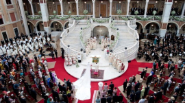 Наряды на свадьбе князя Монако ІІ и Шарлин Уиттсток