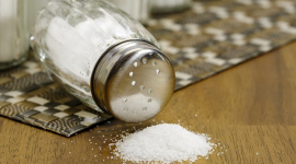 Між надмірним споживанням солі та захворюваннями мозку є зв'язок,  — дослідження