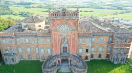 Італійський замок 17-го століття має 365 кімнат з унікальним дизайном. ФОТОрепортаж