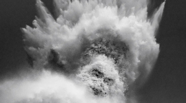 Фотографу вдалося зняти морського бога Посейдона під час шторму (ФОТО)
