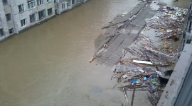 Аномальная жара и наводнения продолжают уносить жизни в Китае. Видео