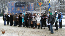 В Днепропетровске на Рождество массово пели колядки