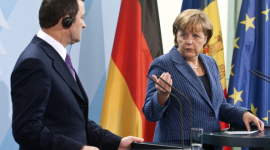 Молдавия: В кортеж Ангелы Меркель метнули коктейль Молотова