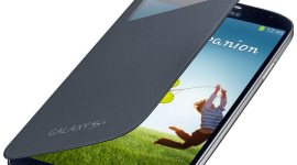 Такого мы ещё не видели: чехол S View Cover для Samsung Galaxy S4