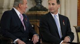 Испанский король подписал отказ от престола