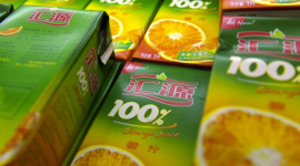 Китай: крупнейшие производители соков попались на использовании гнилых фруктов