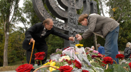 В Киеве почтили память погибших в Бабьем Яру. ФОТОРЕПОРТАЖ