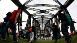Пикник на мосту Харбор-бридж в Сиднее. Фотообзор 