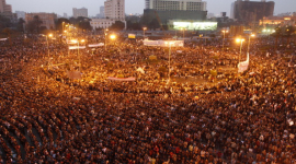 Граждане Египта массово вышли на улицы с требованиями отставки президента Хосни Мубарака