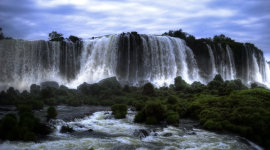 Водопад Игуасу — самый большой водопад на Земле