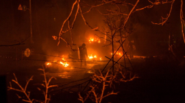 В Киеве ночью подожгли торговые палатки