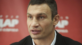 Азаров посоветовал Кличко сначала стать мэром Боярки