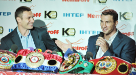 Соперник Виталия Кличко определится из четвёрки лучших боксёров WBC