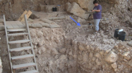 Археологи обнаружили очаг, который разжигали 300 тысяч лет назад