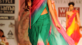 Коллекции от индийских дизайнеров на Неделе моды в Нью-Дели