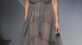 Презентация коллекции Issey Miyake Весна/Лето 2011 на Неделе моды в Париже
