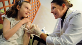 Детские прививки: безопасность вакцинации