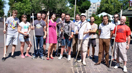 Киевляне могут помочь очистить город от незаконных рекламных объявлений