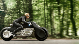 BMW создала мотоцикл будущего с очками виртуальной реальности