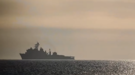 Военные корабли США и Канады прошли через Тайваньский пролив