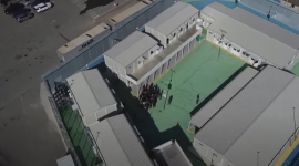 Италия отправляет первую группу мигрантов в Албанию, сообщает источник