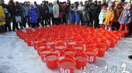 Китайський «морж» вилив на себе 90 відер води на морозі -20°C