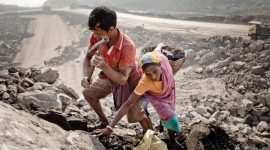 Жители Индии вынуждены незаконно добывать уголь