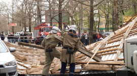 У Криму вирує ураганний вітер, є постраждалі
