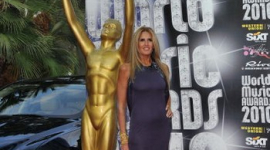 Зіркове вбрання на церемонії нагородження World Music Awards 2010. Фотоогляд