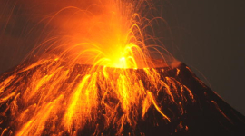 Началось извержение вулканов Тунгарауа и Пакайя в Эквадоре и Гватемале. Фоторепортаж 