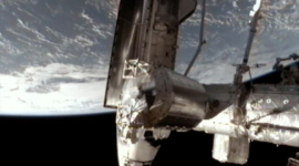 Шаттл «Атлантис» успешно состыковался с МКС