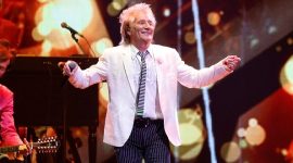 Чемпионат мира по футболу: певец Род Стюарт отказывается петь в Катаре, несмотря на гонорар в миллион долларов