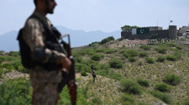 Боевики подорвали 5 человек, включая двух солдат, на северо-западе Пакистана