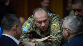 Верховный главнокомандующий Украины обещает усилить войска на восточном фронте после посещения подразделений