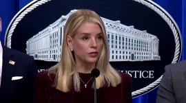 Трамп підписав закон про оприлюднення матеріалів справи Епштейна (ВІДЕО)