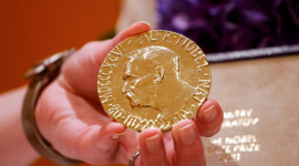 Нобелевская премия мира: российскому лауреату «рекомендовано отказаться от награды»