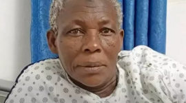 70-летняя женщина родила двойню