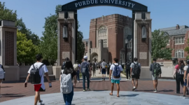 Американський університет відмовляється приймати китайських аспірантів (ВІДЕО)