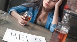 Алкогольная зависимость: когда привычка становится болезнью и как из неё выйти