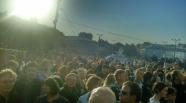 Марш мира в Москве собрал до 100 тысяч россиян