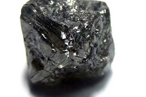 Редкий чёрный алмаз выставили на торги в США (ВИДЕО)