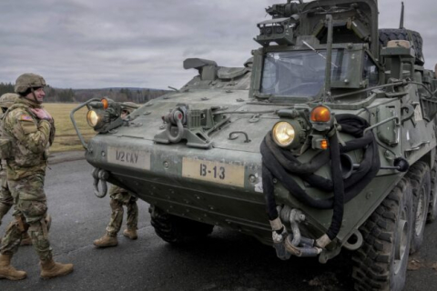 Допомога США в розмірі 2,5 мільярда доларів: БМП Stryker є, танків немає (ВІДЕО)