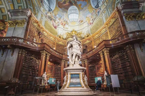 600-річна австрійська бібліотека часів середньовіччя вражає своєю величчю (ФОТО)