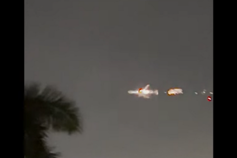 У Маямі Boeing 747 здійснив аварійну посадку після загоряння двигуна (ВІДЕО)