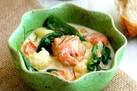 Смачний та наваристий суп з лосося (Рецепт)