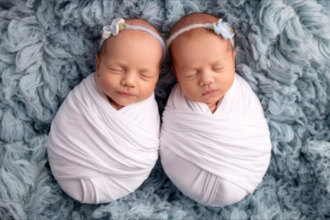 У Хорватії під новий рік народилися близнючки з різними роками народження
