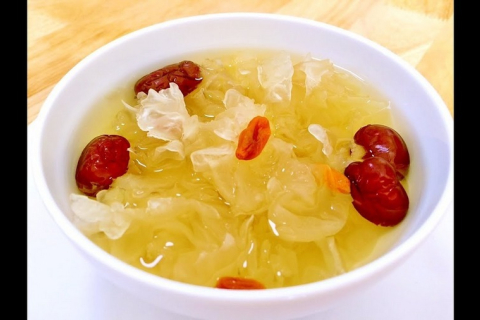Суп-еліксир з колагеном згідно з традиційною китайською медициною