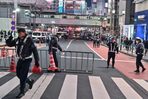 В Японии арестована женщина, ранившая ножом четырех пассажиров поезда
